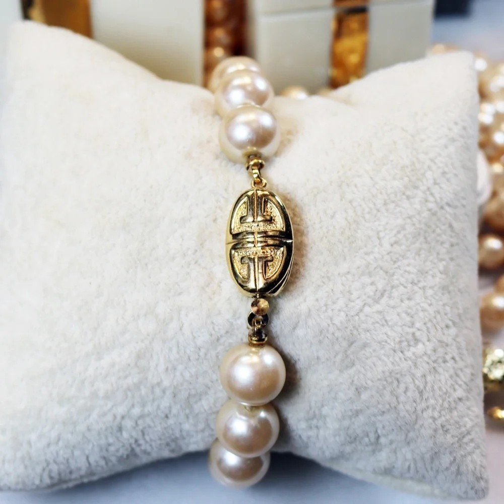 ⚜️ Vintage Givenchy Pearl Bracelet with Logo Clasp